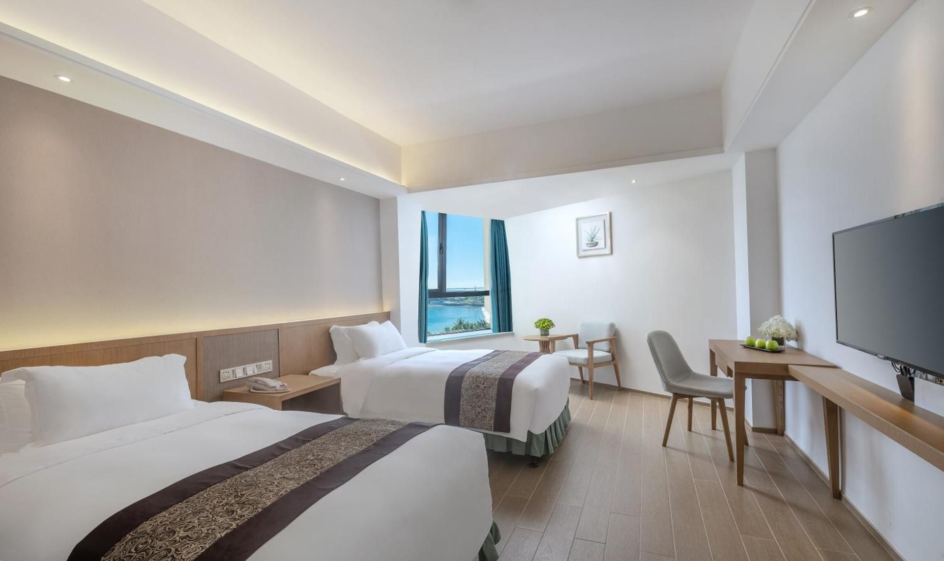 Elegant Sea View Twin Room