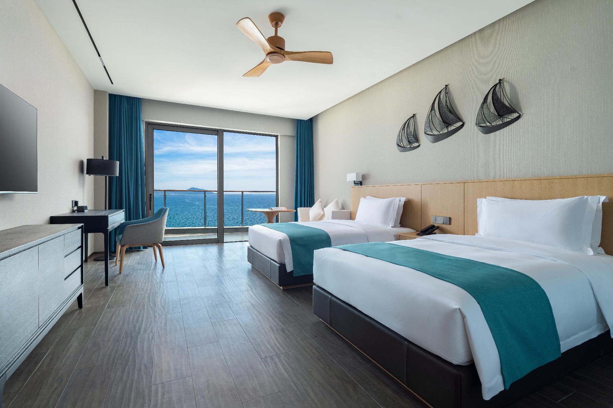 Full Ocean View Twin Room