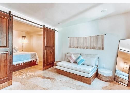 One-Bedroom Premier Apartment