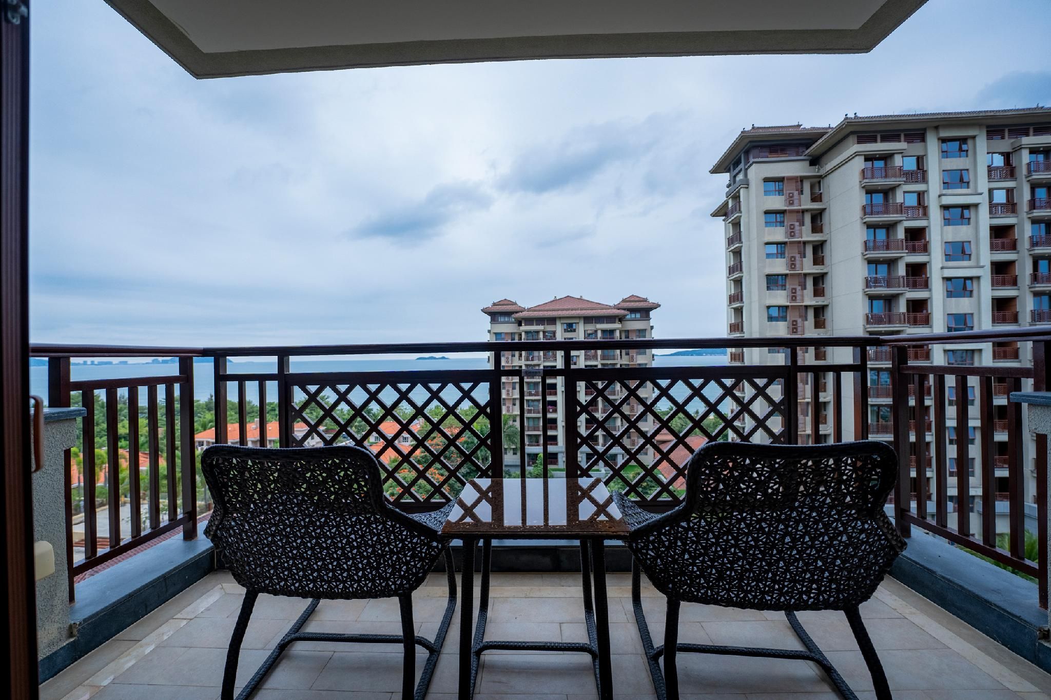 Sea View Family Suite