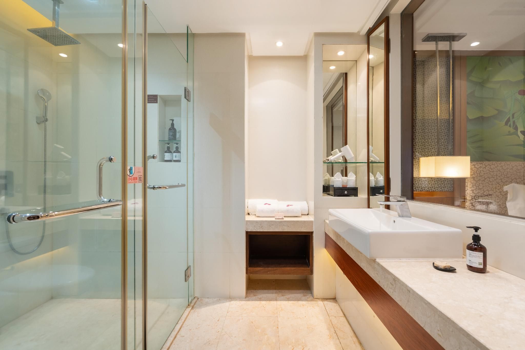 Mountain View Room