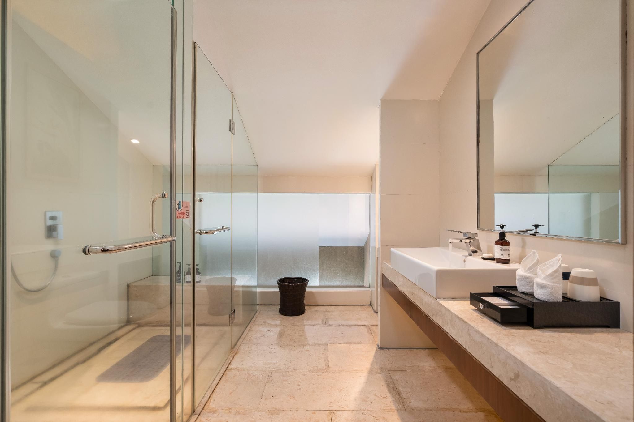 2-Bedroom Ocean View Suite