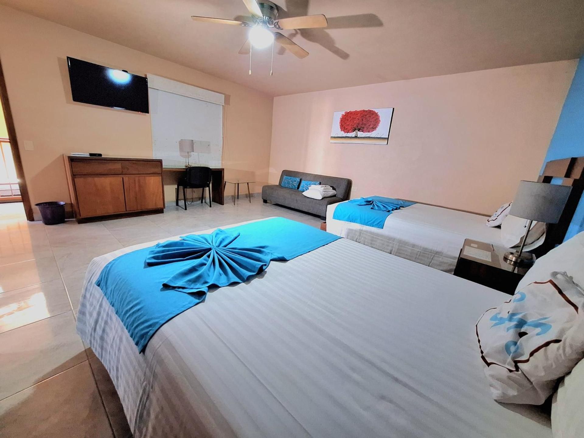 Quadruple Room with Private Bathroom