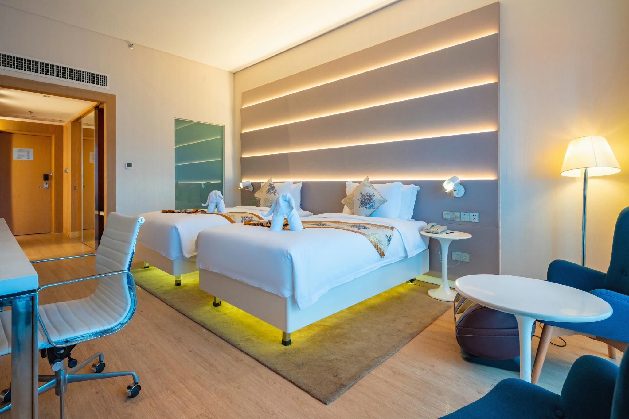 Deluxe View Twin Bed