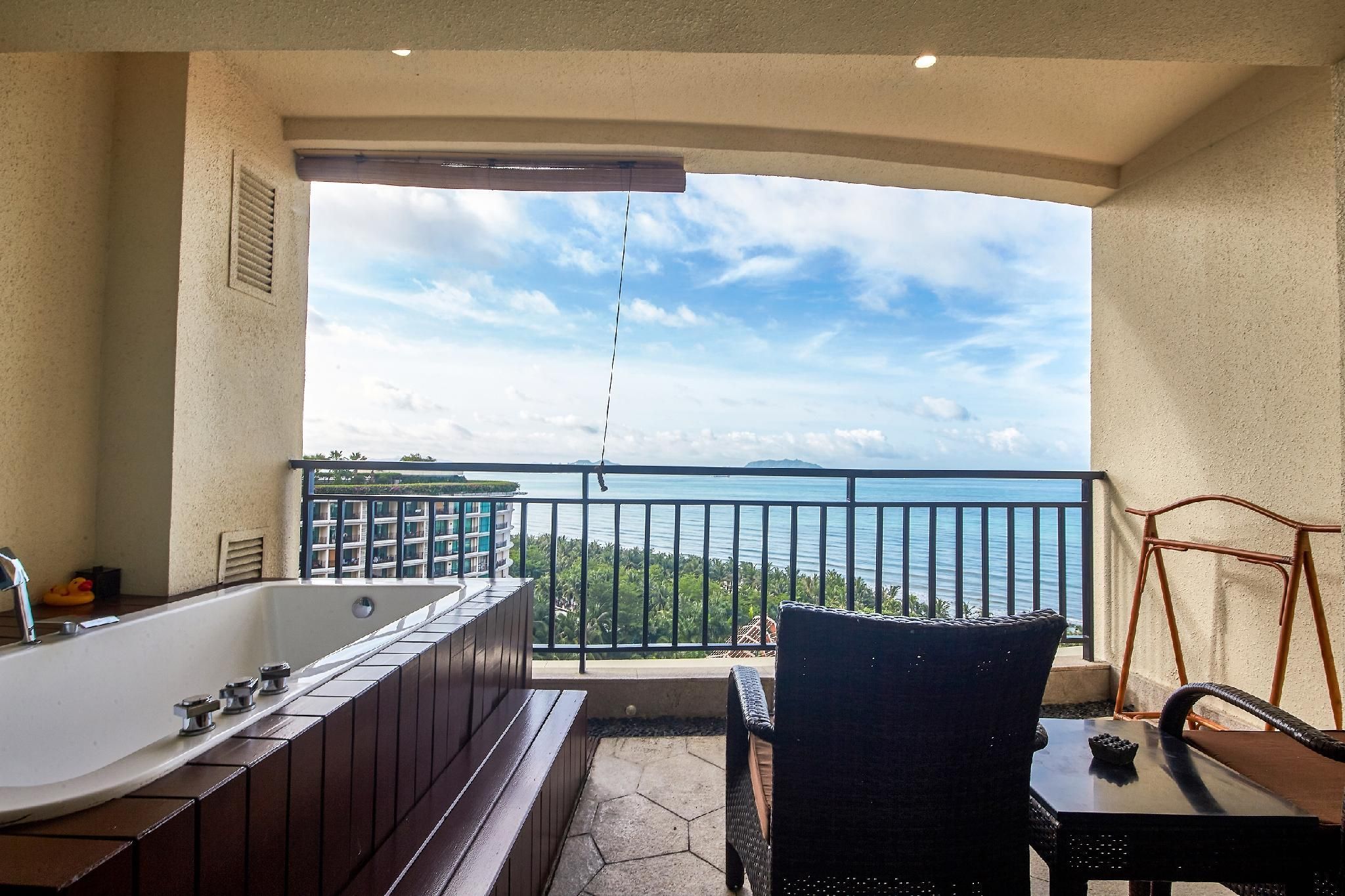 1 Bedroom Deluxe Sea View