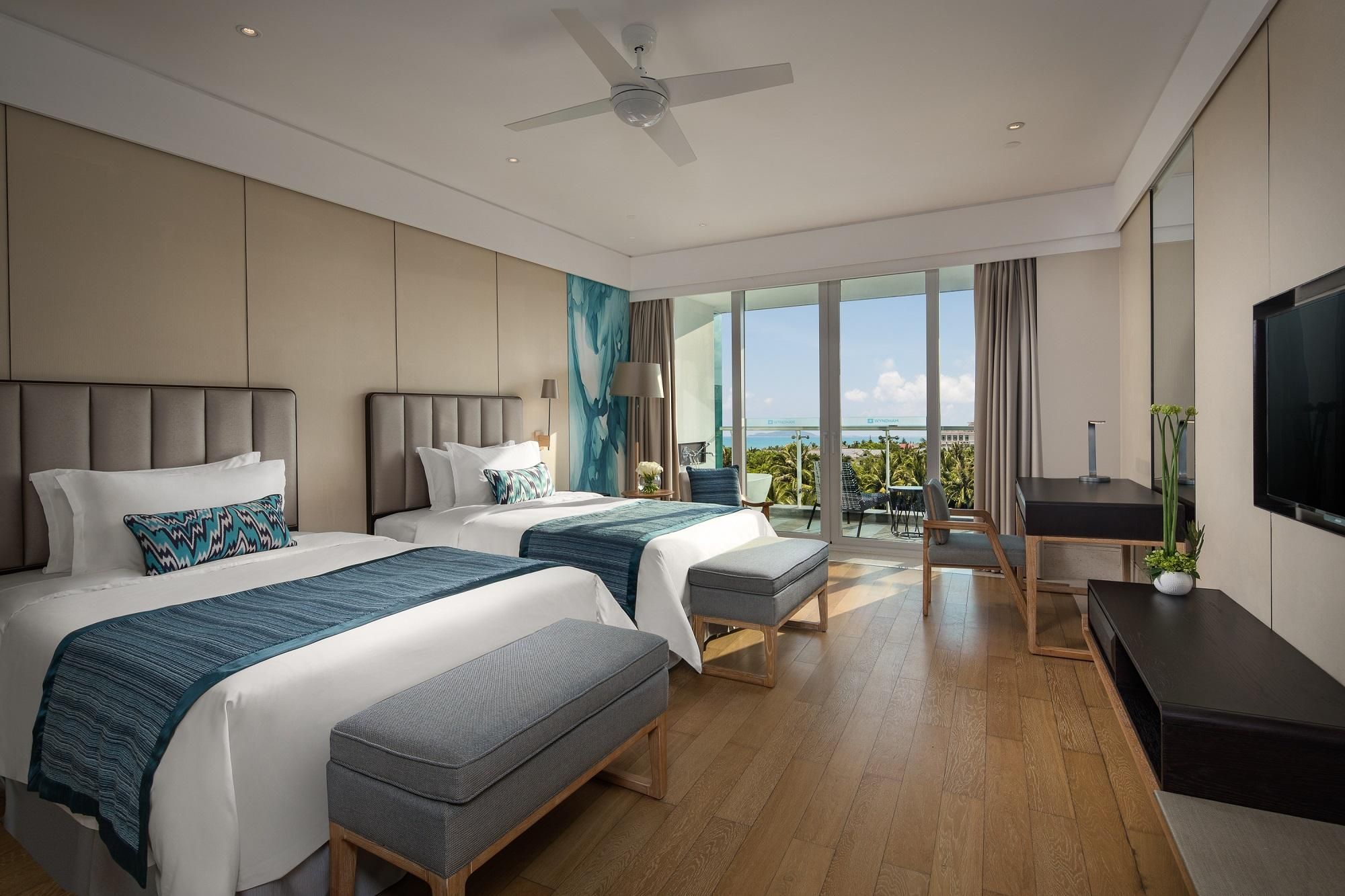 Deluxe Ocean View Twin Room