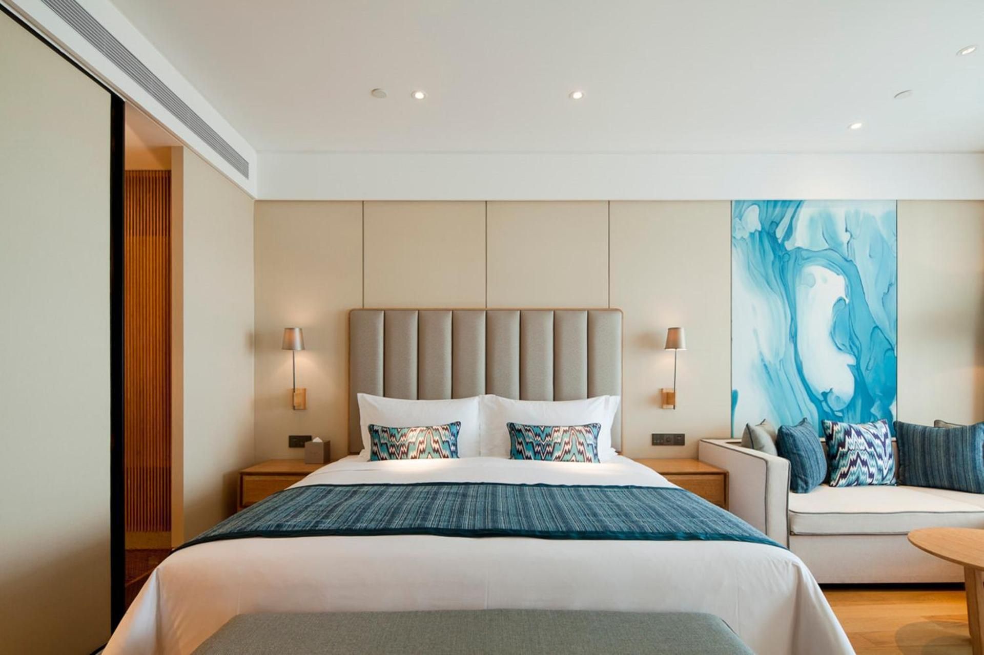Superior King Room