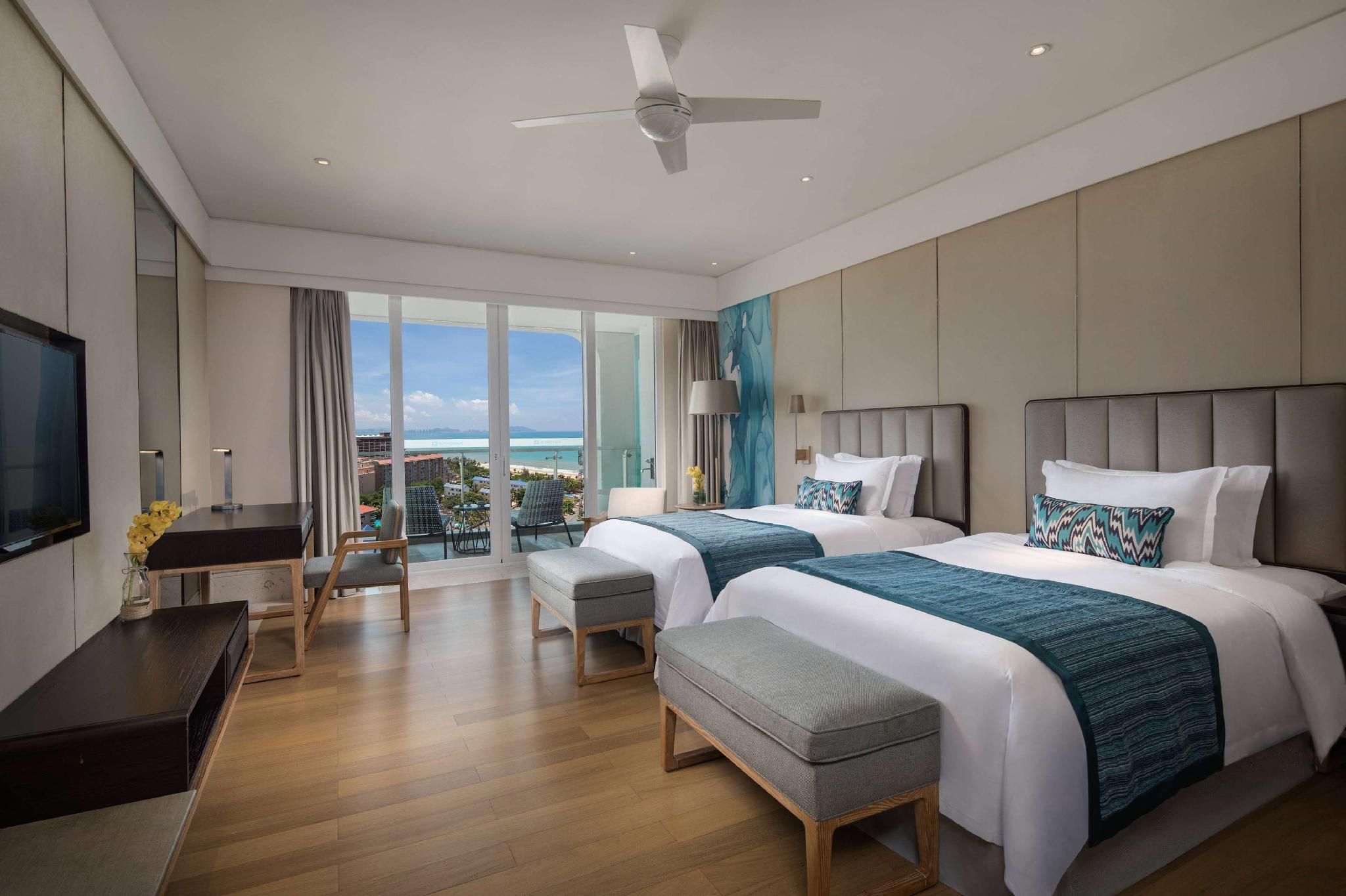 Elegant Ocean View Twin Room