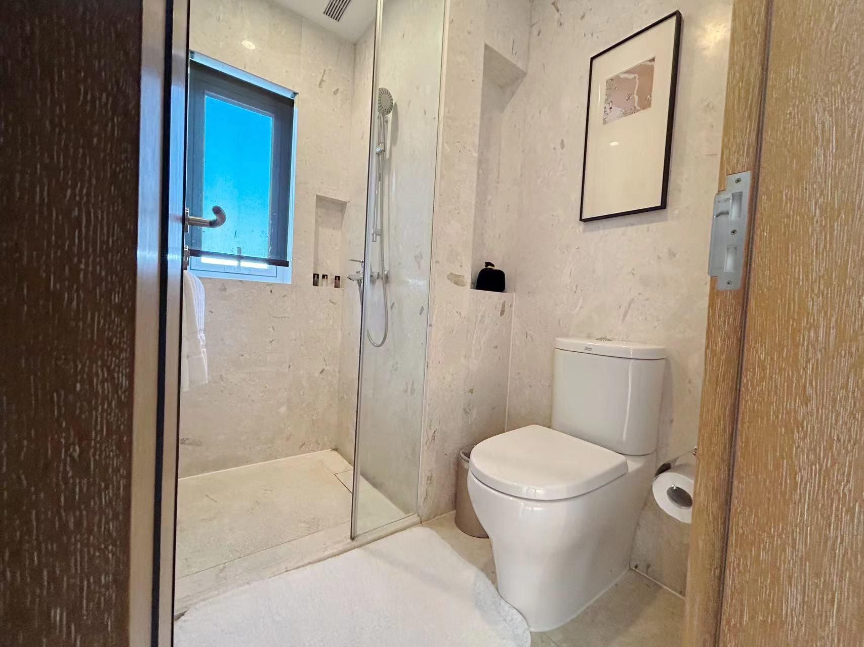 Deluxe Ocean View King Room