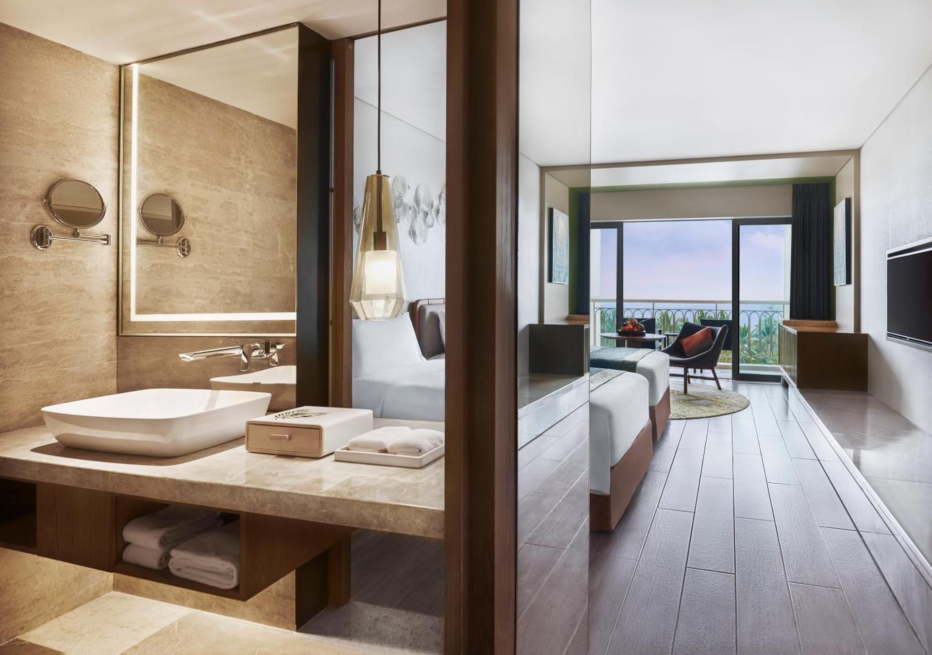 2 DOUBLE BEDS PREMIUM OCEAN VIEW
