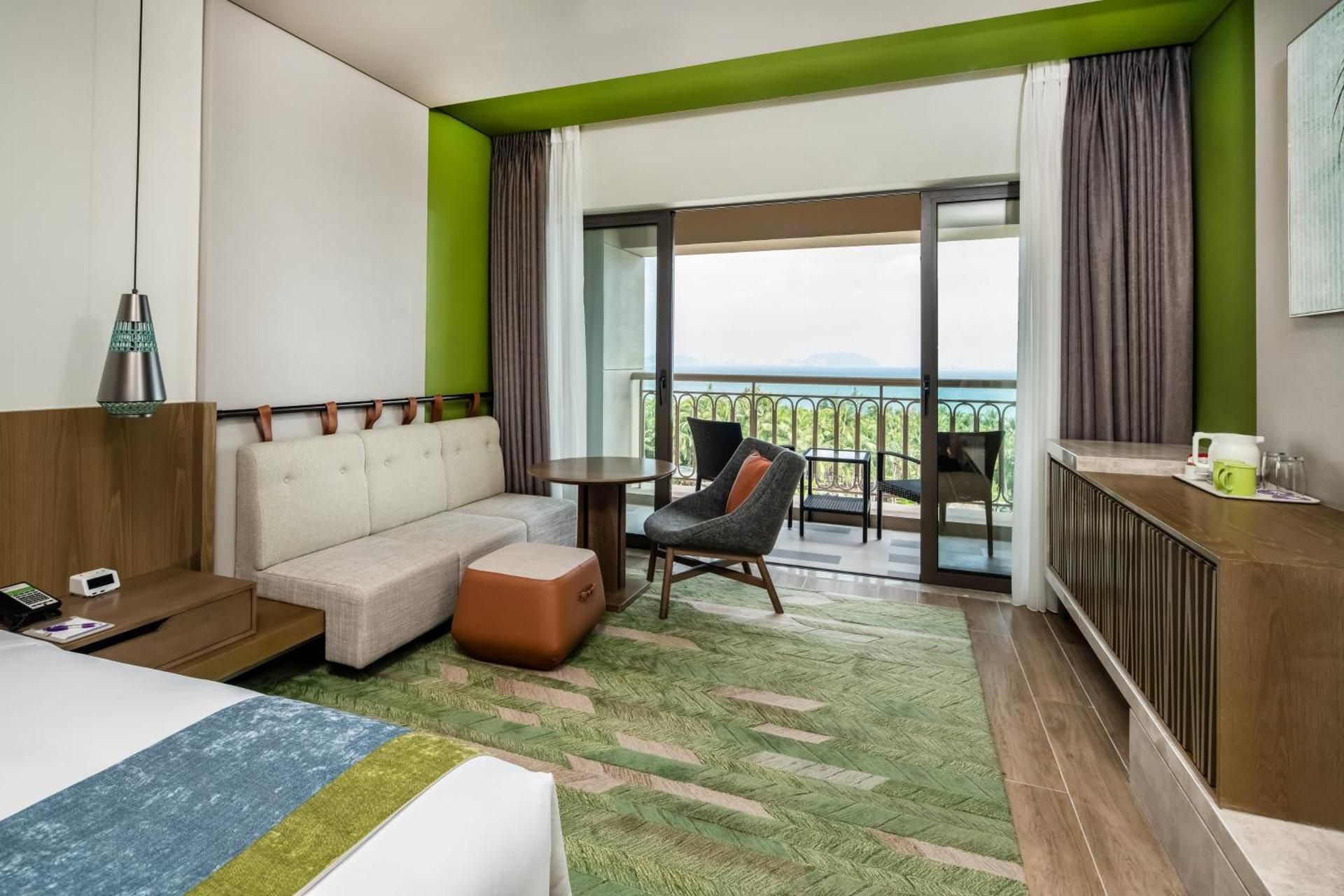 Premium King Room with Ocean View