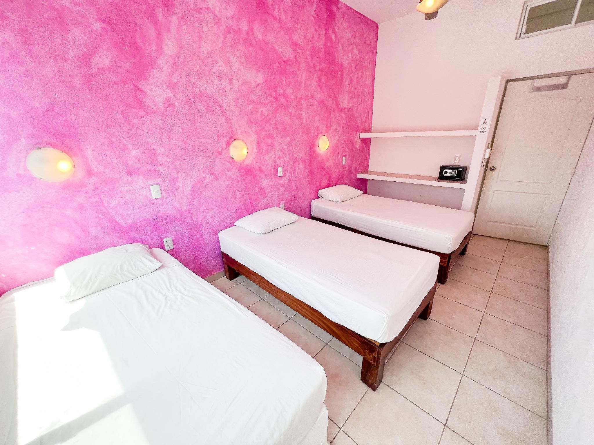 Economy Triple Room