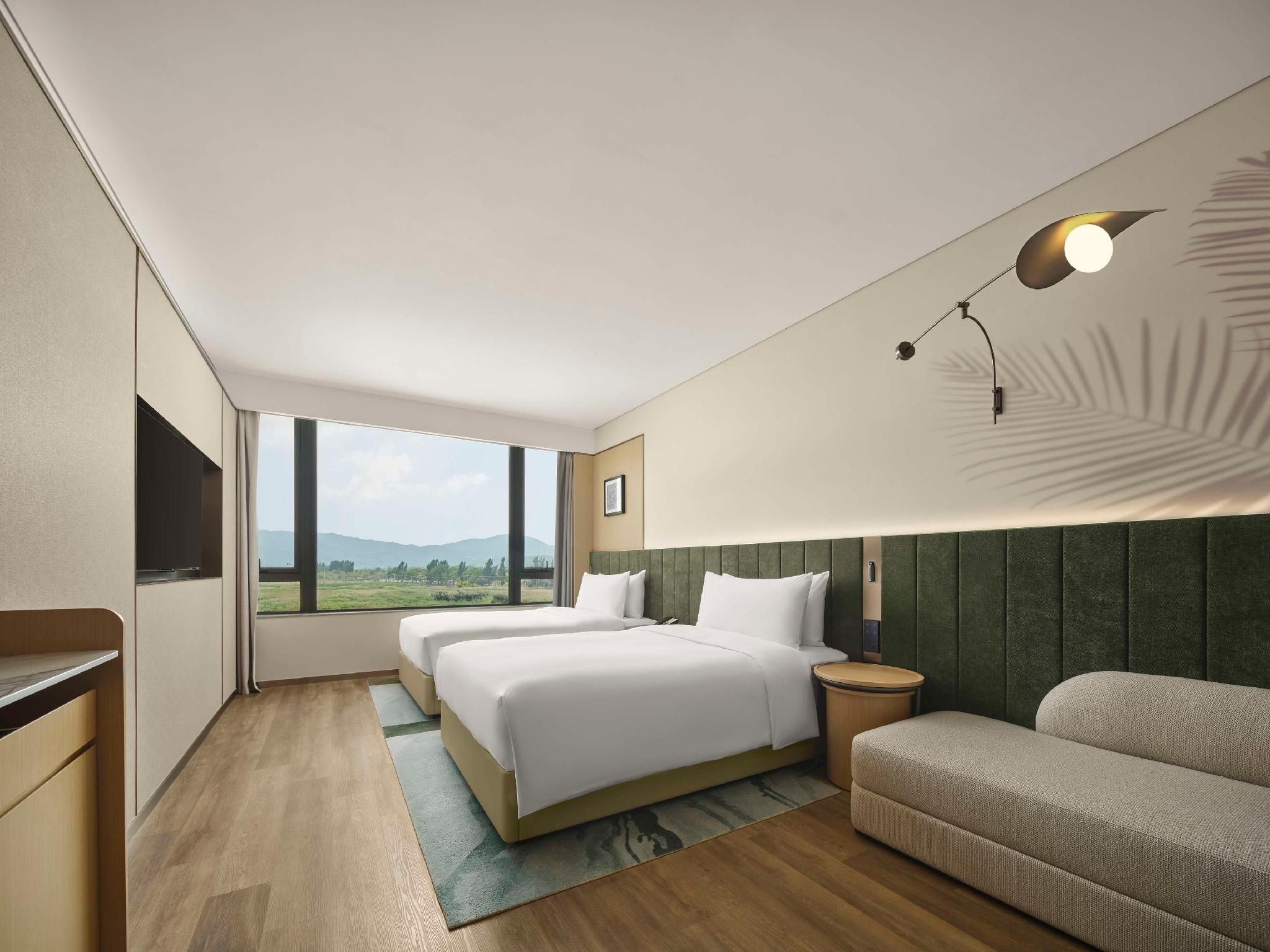 Twin Premier Room