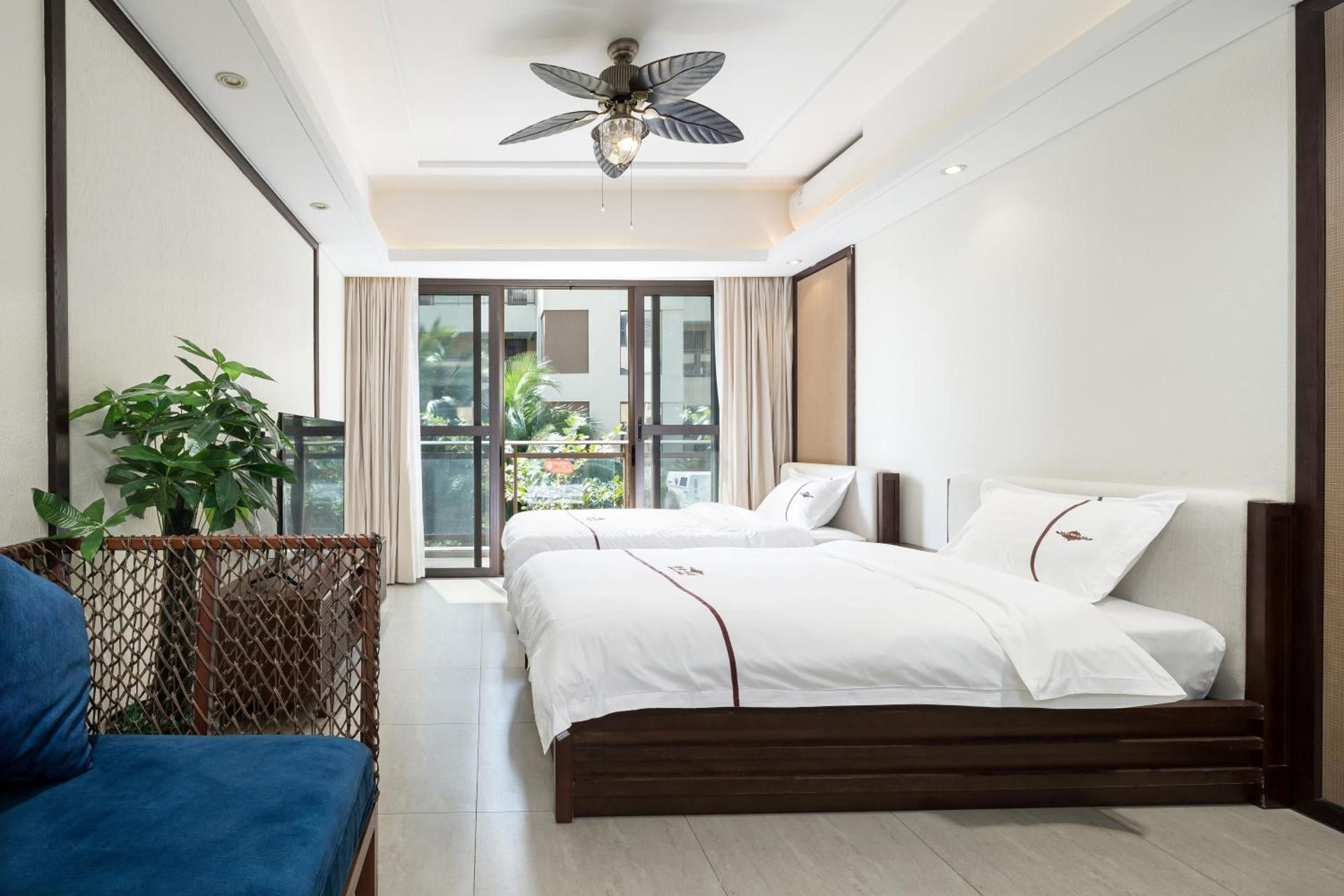 Standard condo 3 bedroom