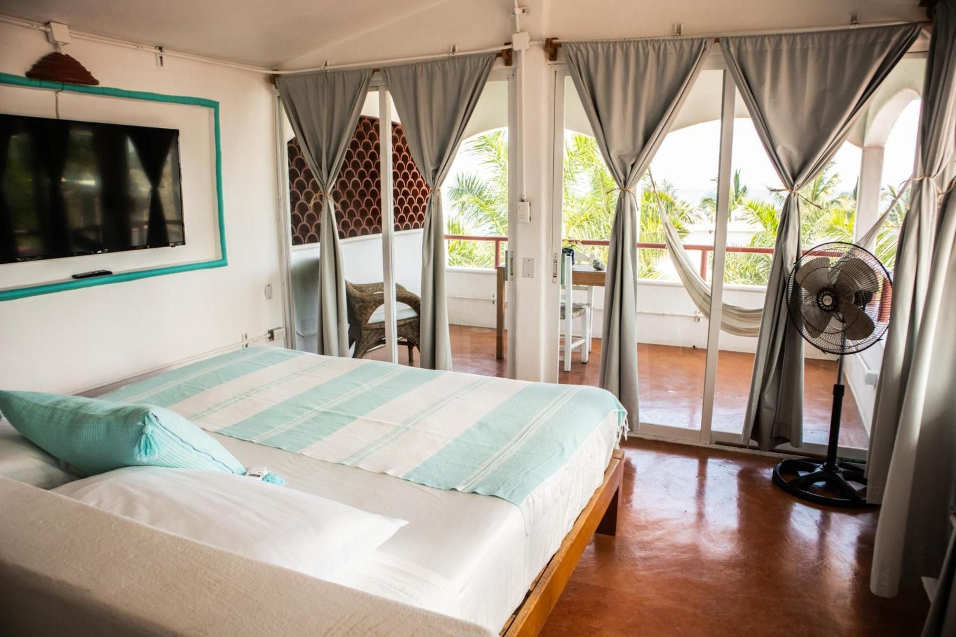 Double Room with Balcony and Sea View