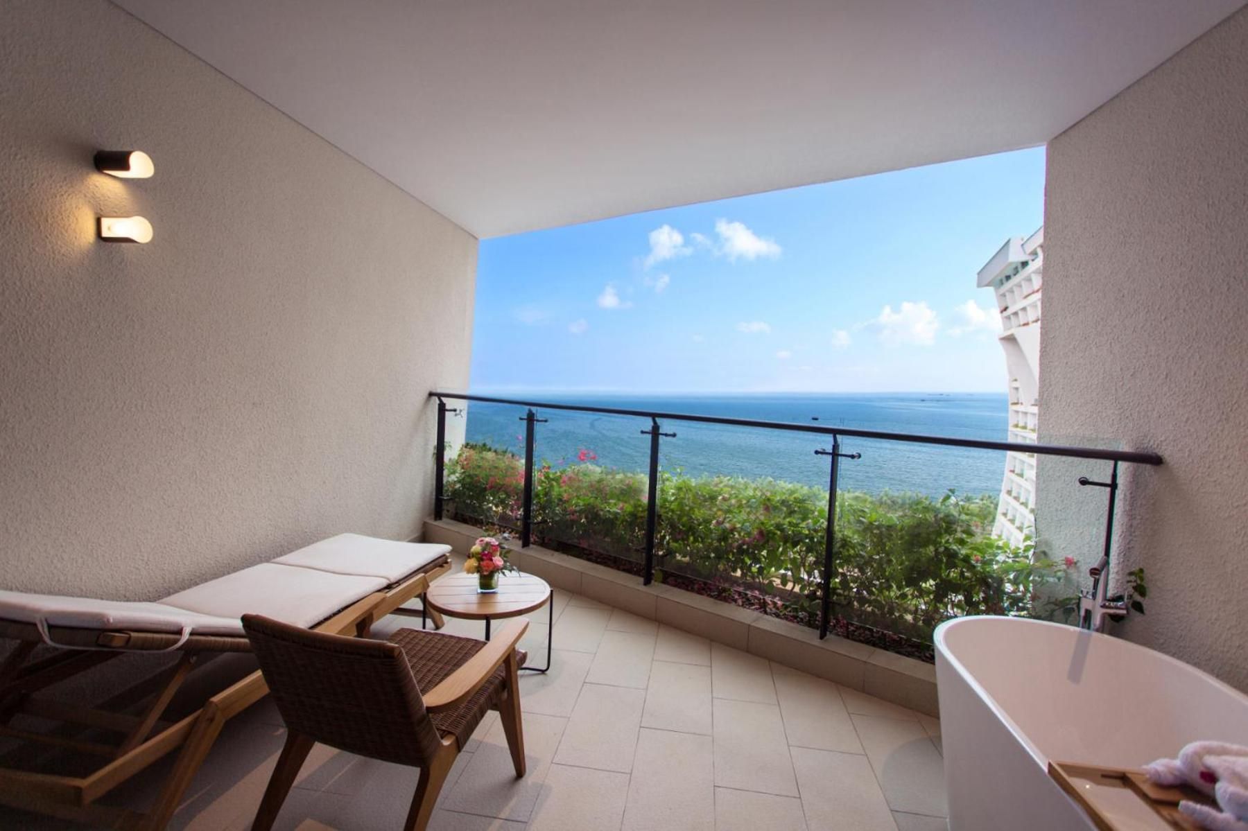 King Room with Sea View