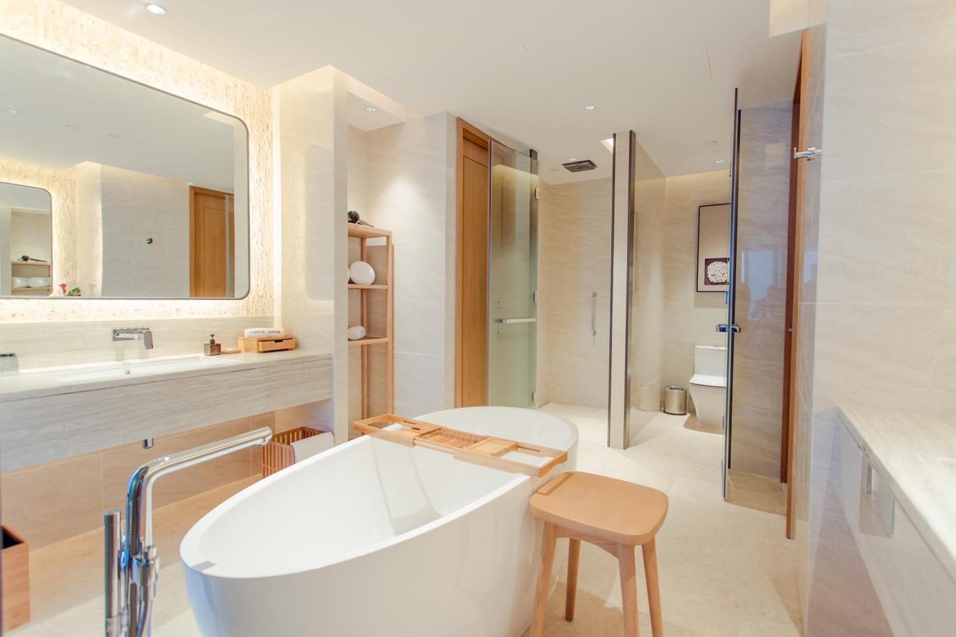 Panoramic Ocean View Suite