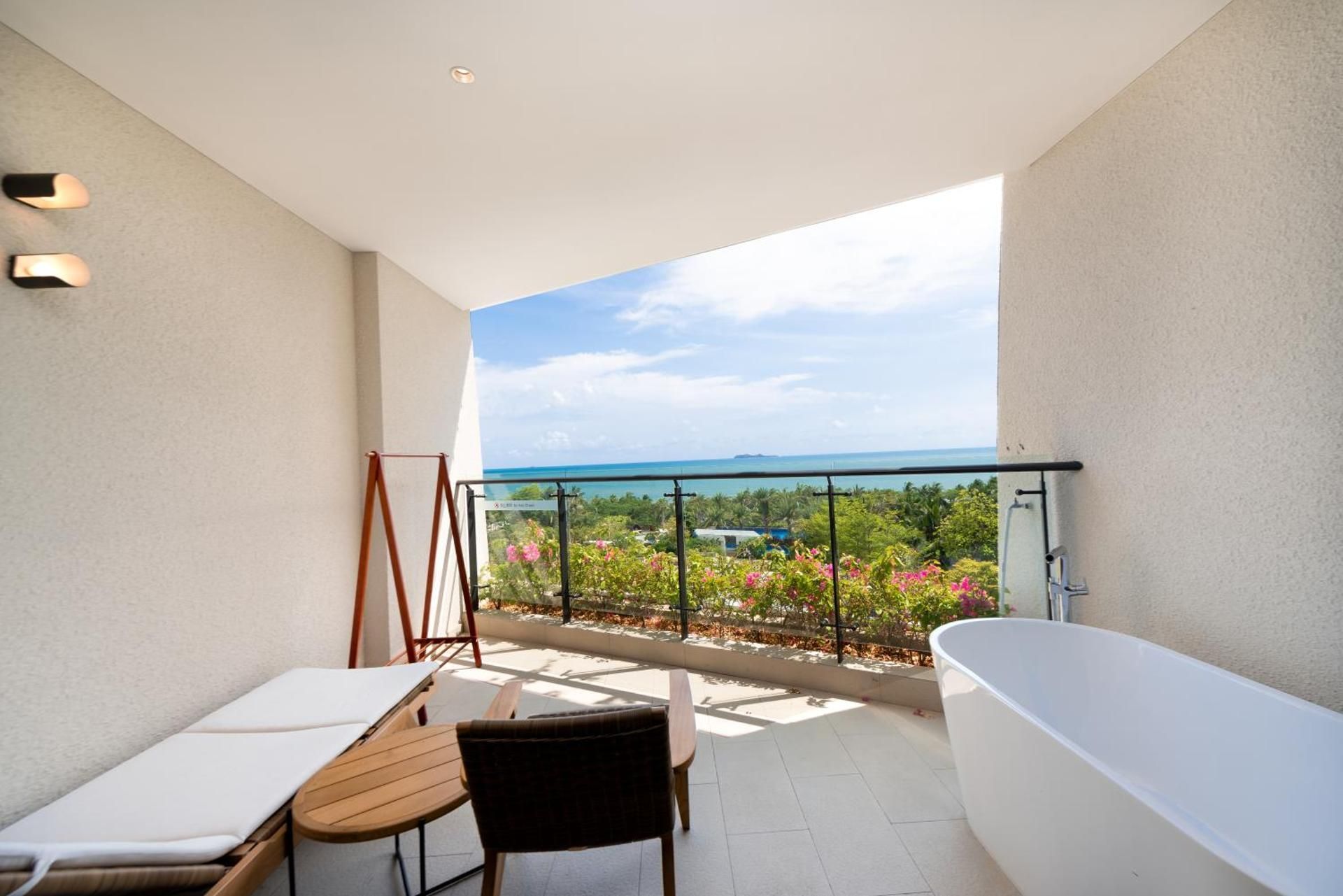 Twin Room with Sea View