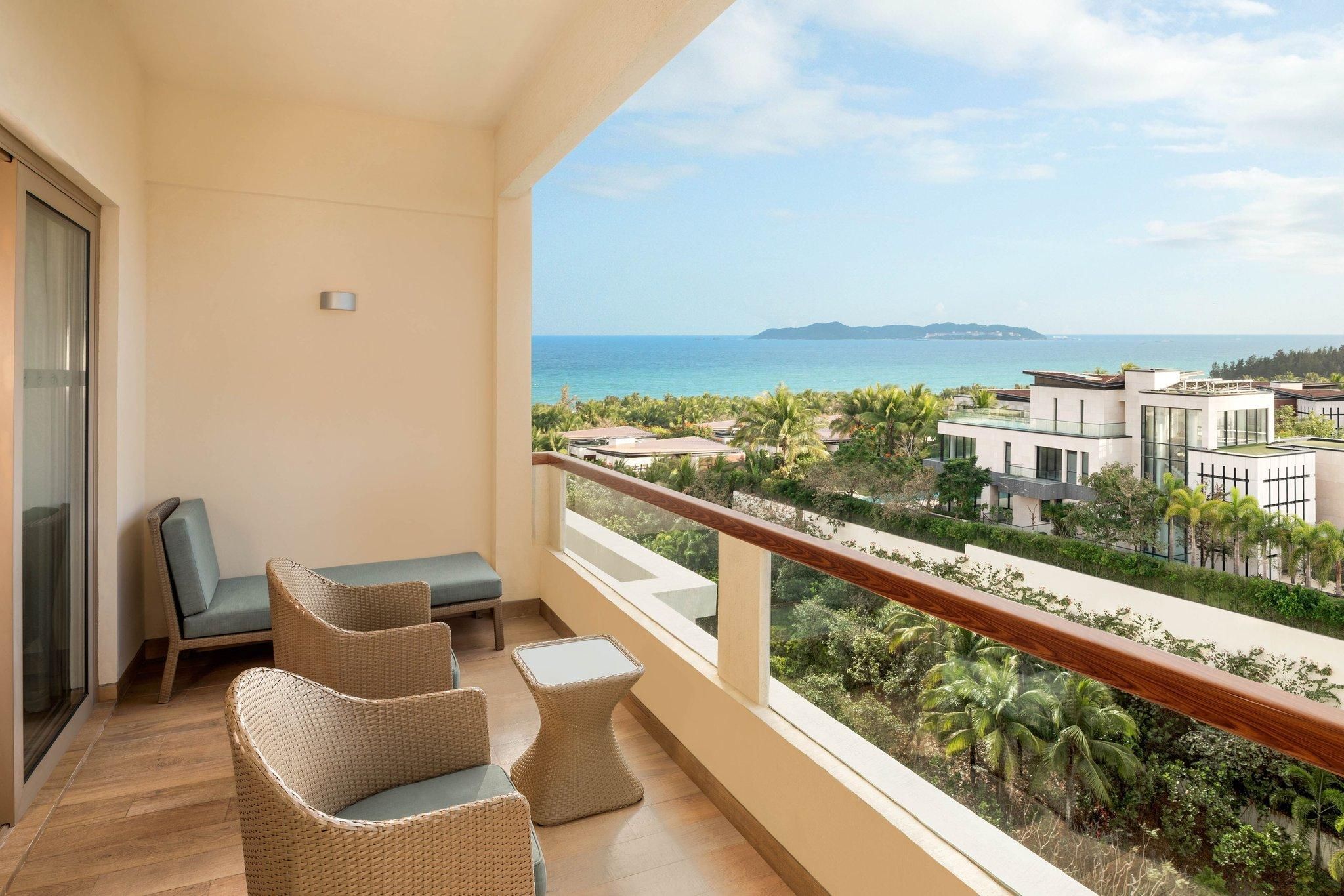 Guest room, 1 King, Sea view, Balcony