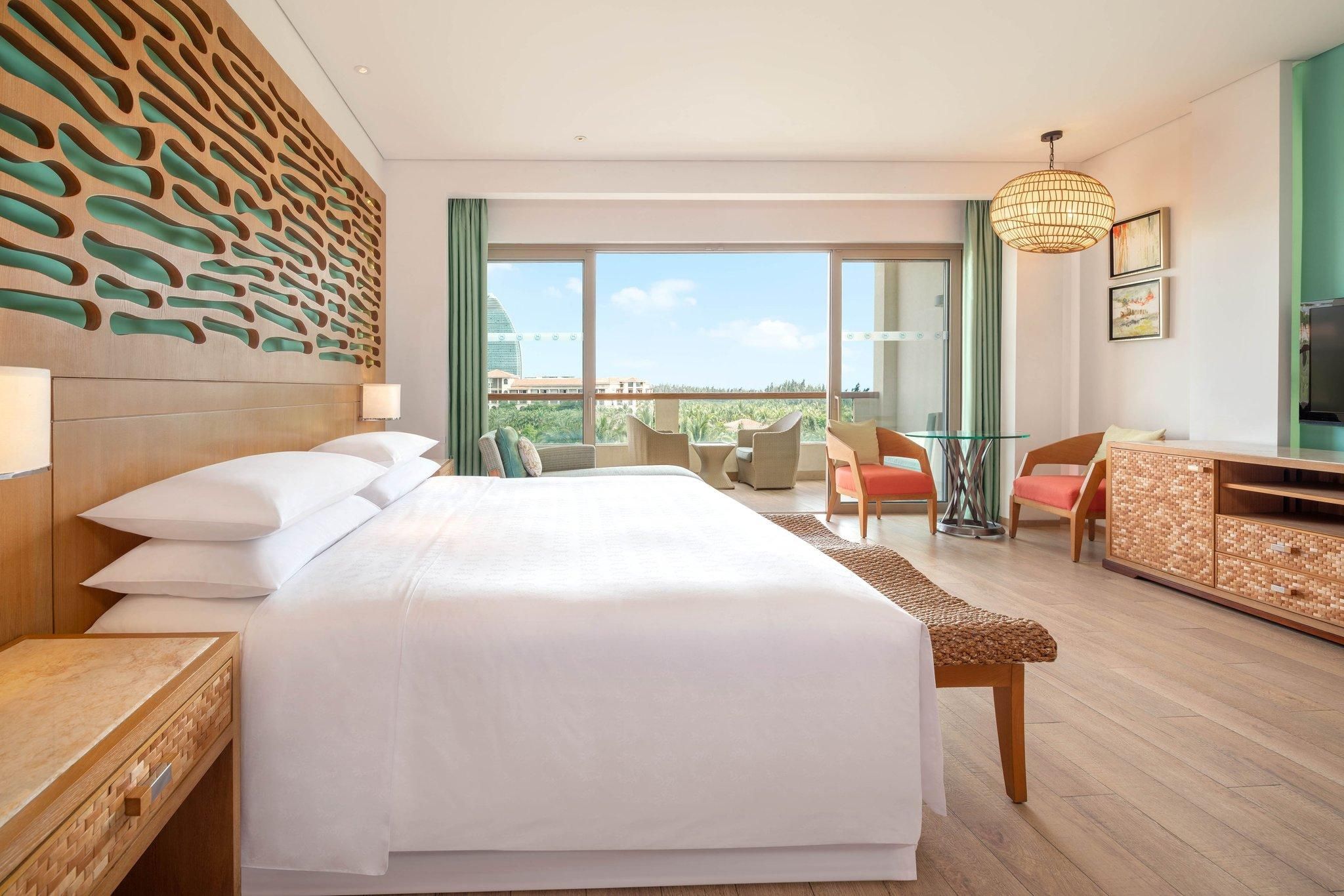 Coconut Grove Seaview, Guest room, 1 King, Balcony