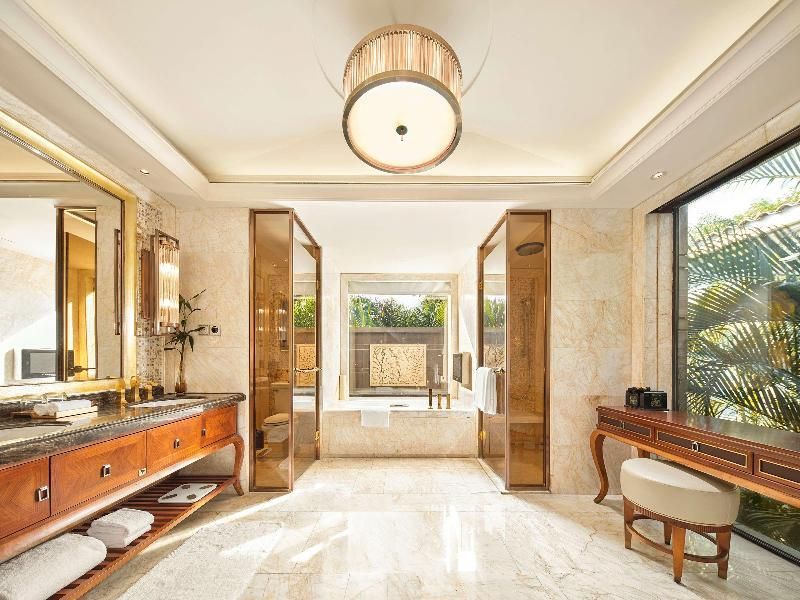 Twin Deluxe Plunge Pool Room