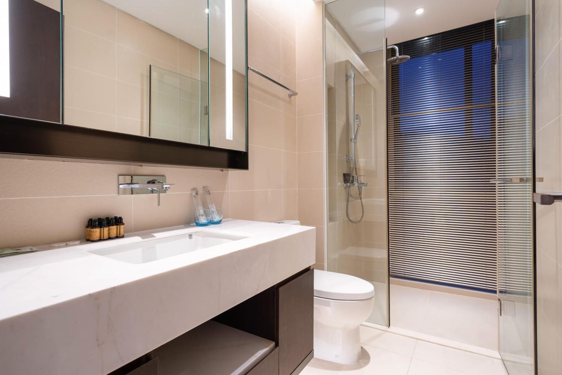 Three-Bedroom Suite with Ocean View