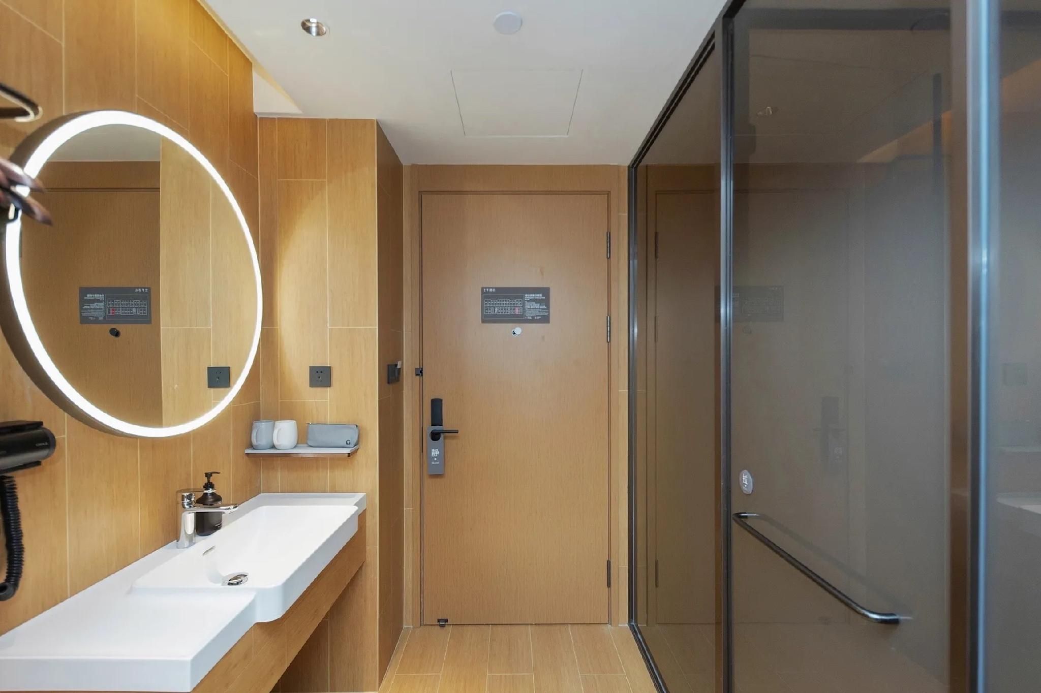 Business Queen Bed Room