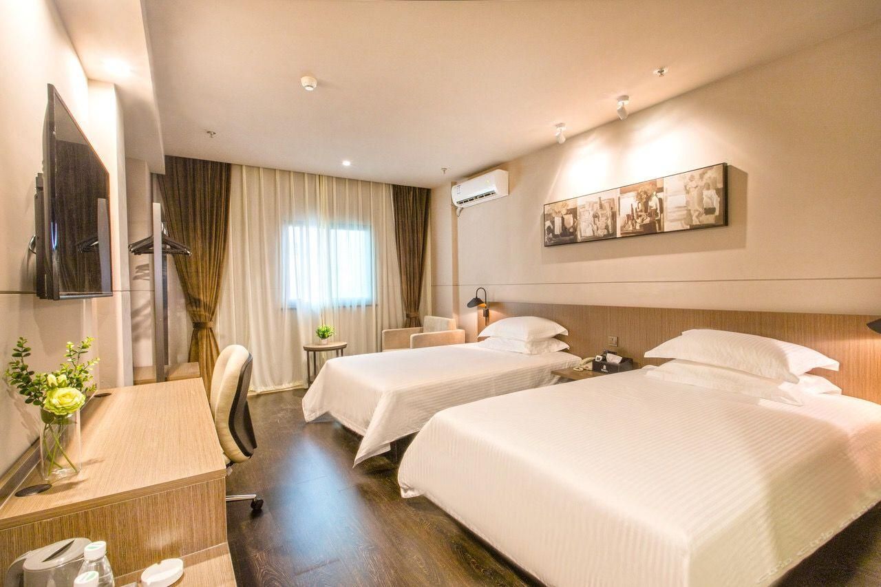 Business Standard Room A