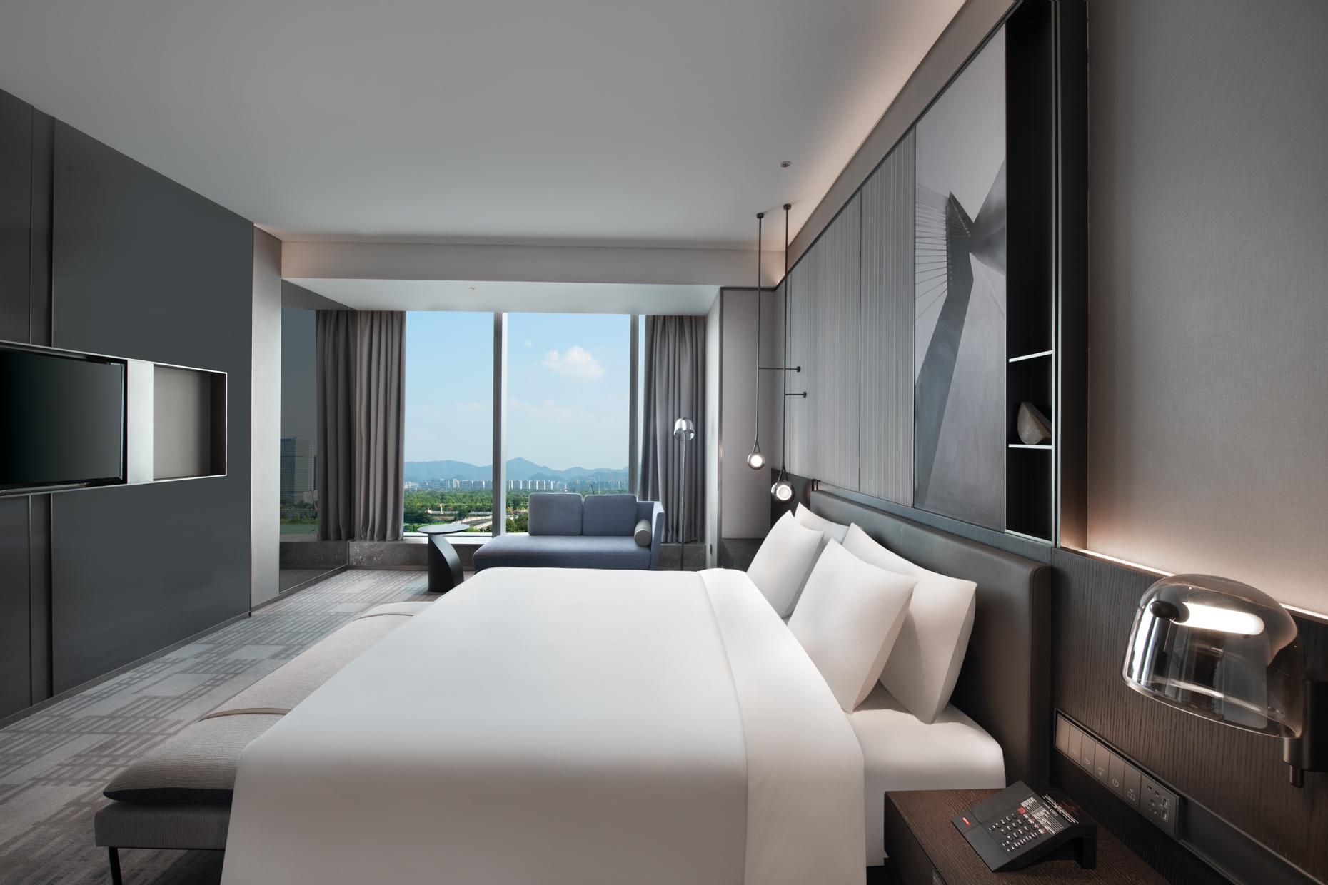 1 Bedroom Suite