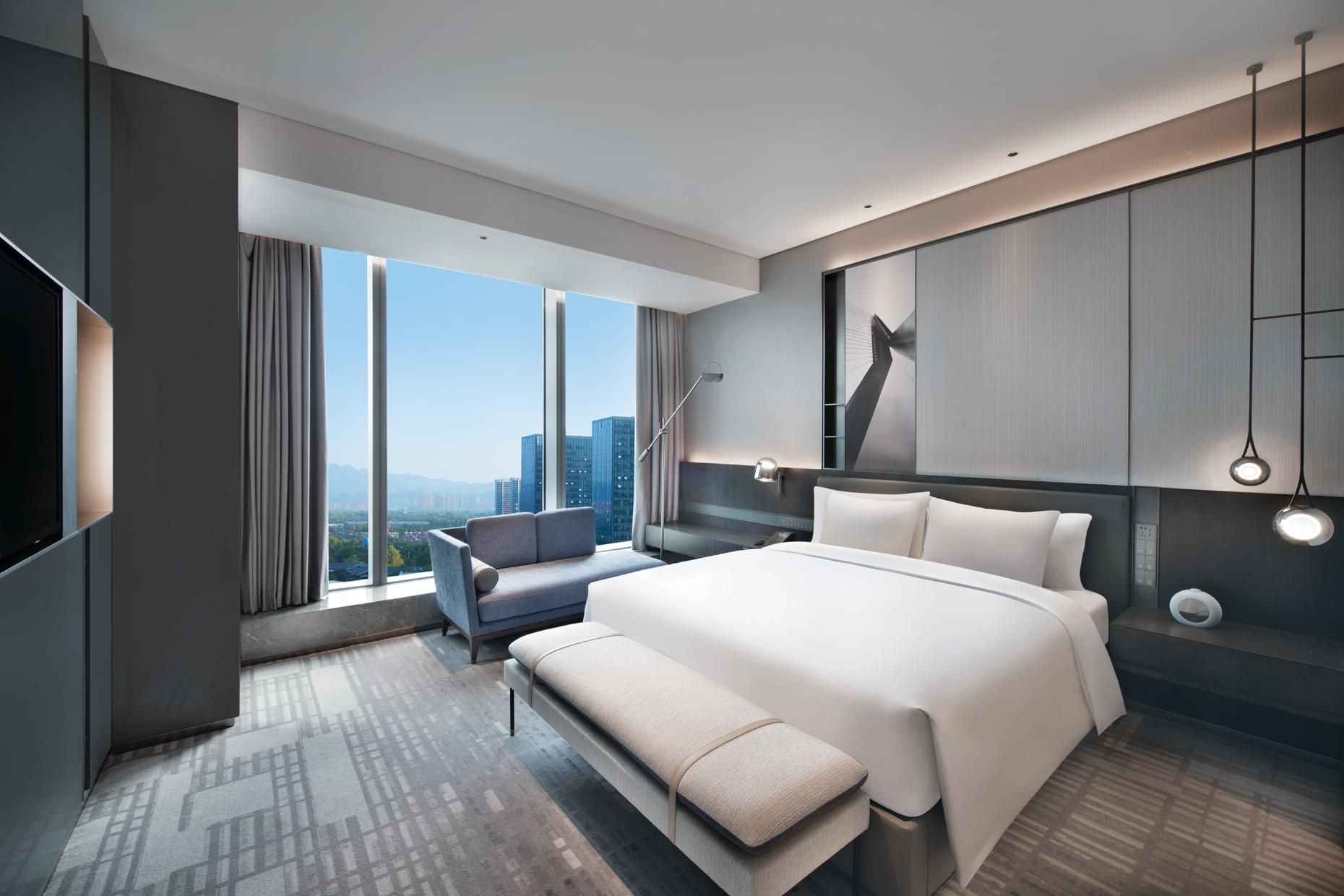 1 Bedroom Suite High Floor