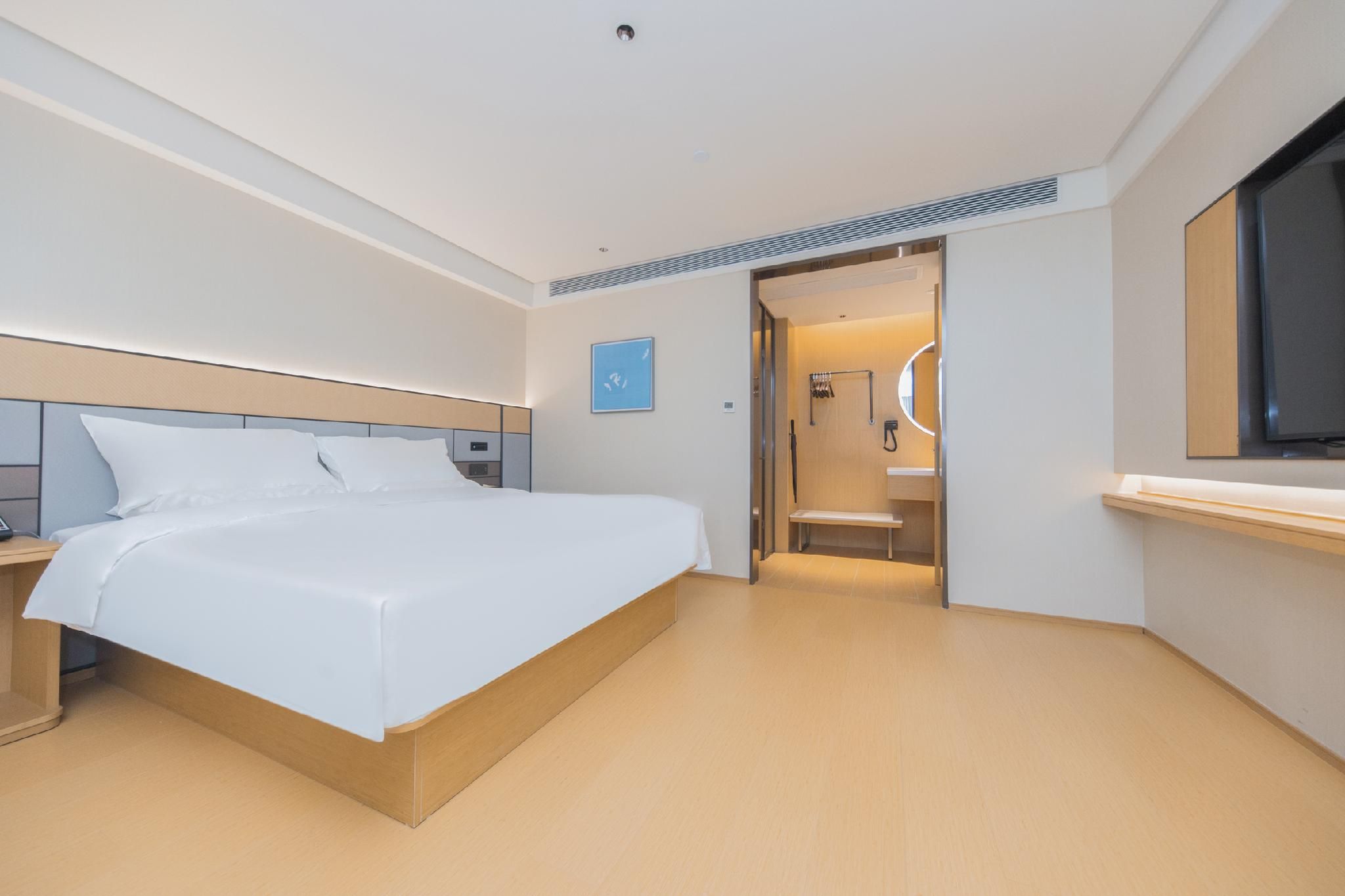 Business Queen Bed Room