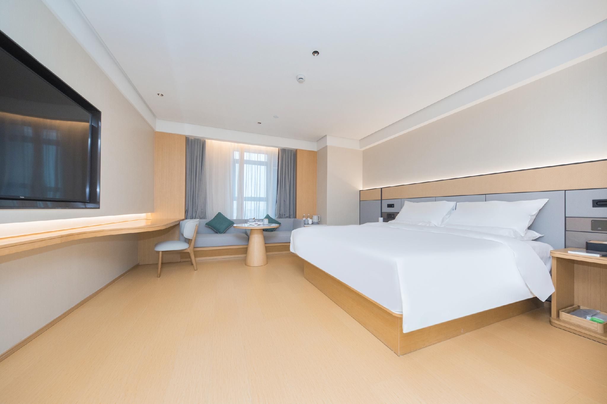 Business Queen Bed Room