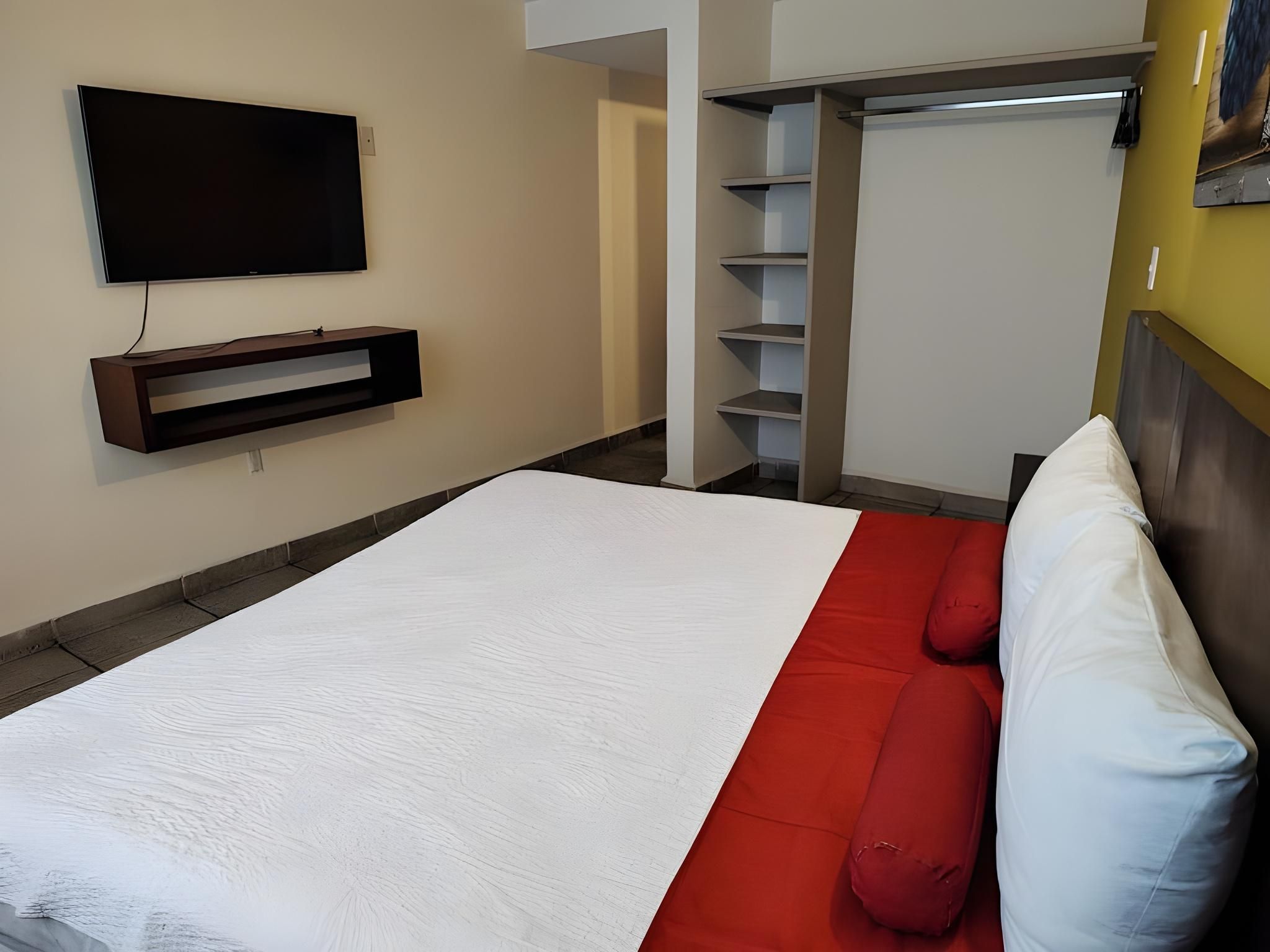 Hotel Tepoztlán Deluxe King Bed - Room Only 2