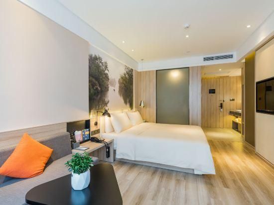 Executive room, Guest room, 1 Queen