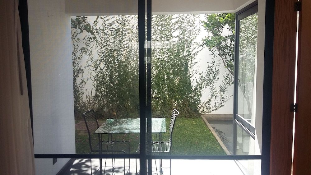 Suite with garden, hammock and water mirror