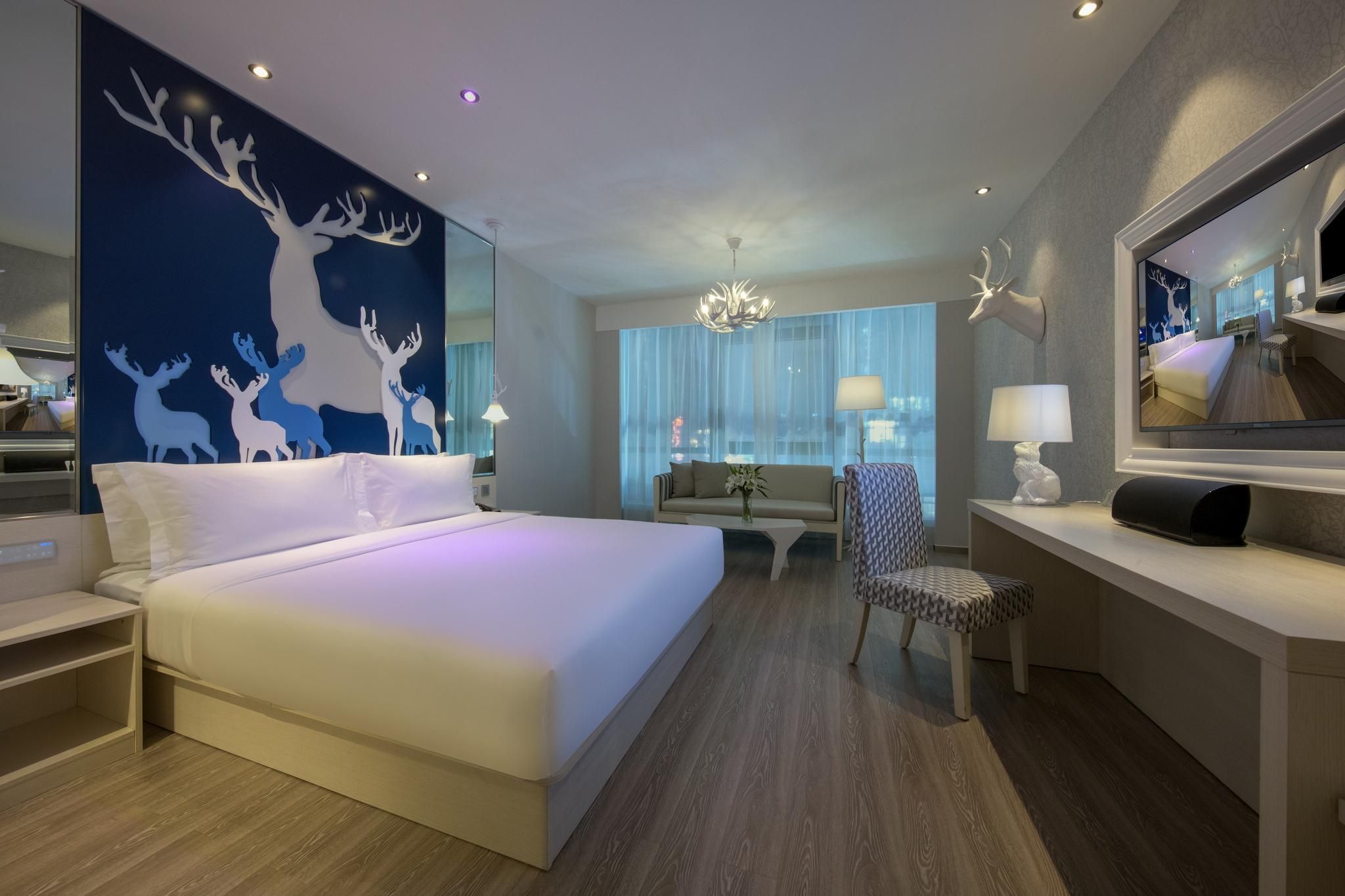 Huazhu - Deluxe Bed Room