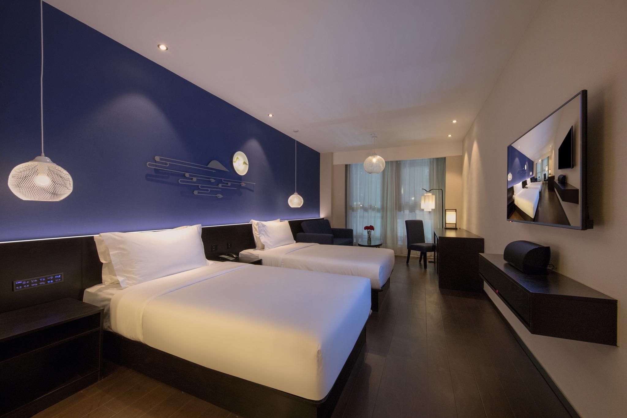 Twin Business Room