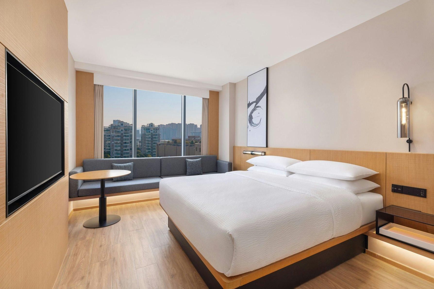 Executive Suite, Suite, 1 King, City view