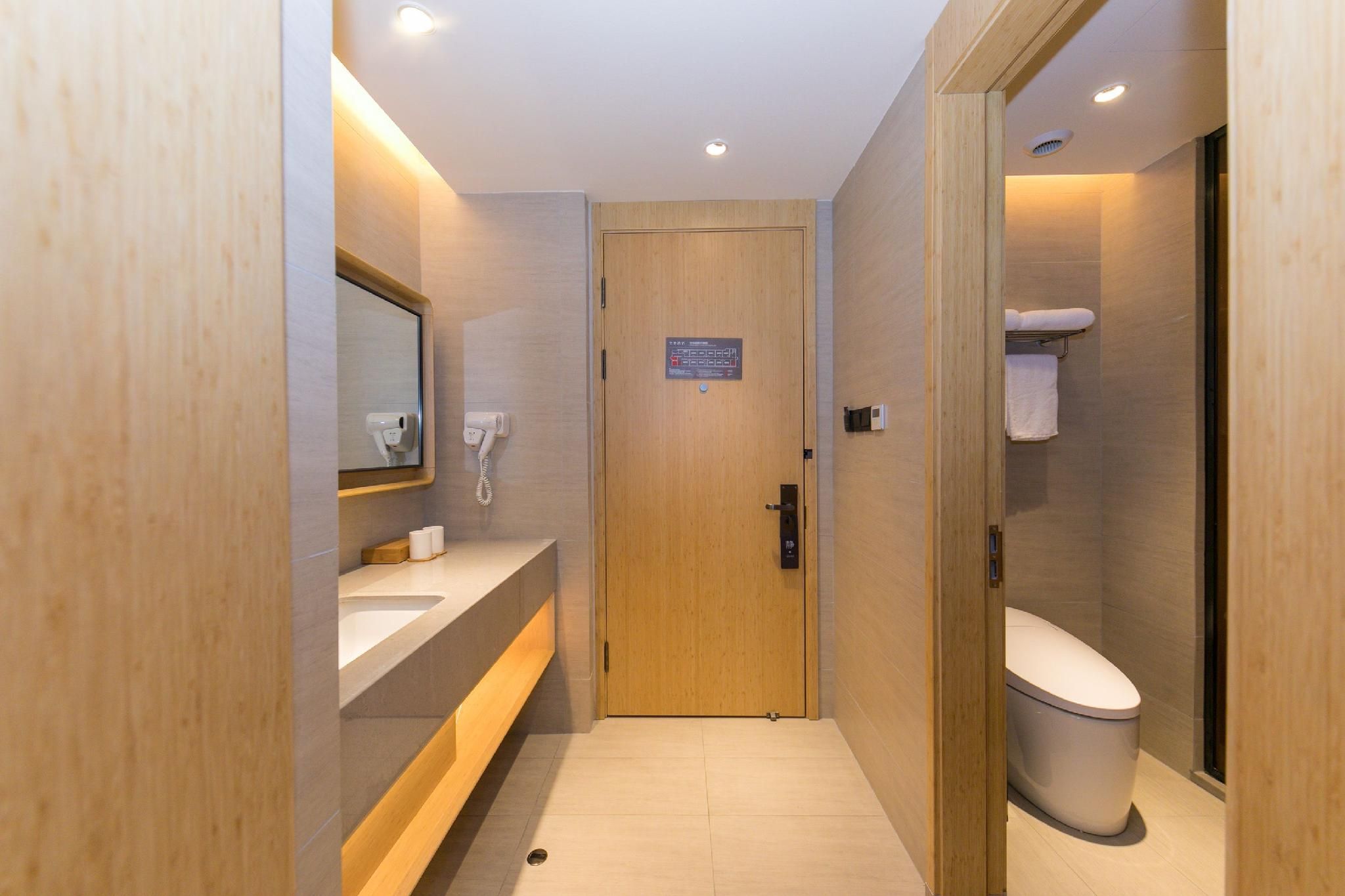 37eabb5422821940c094ecc2a9d6441c