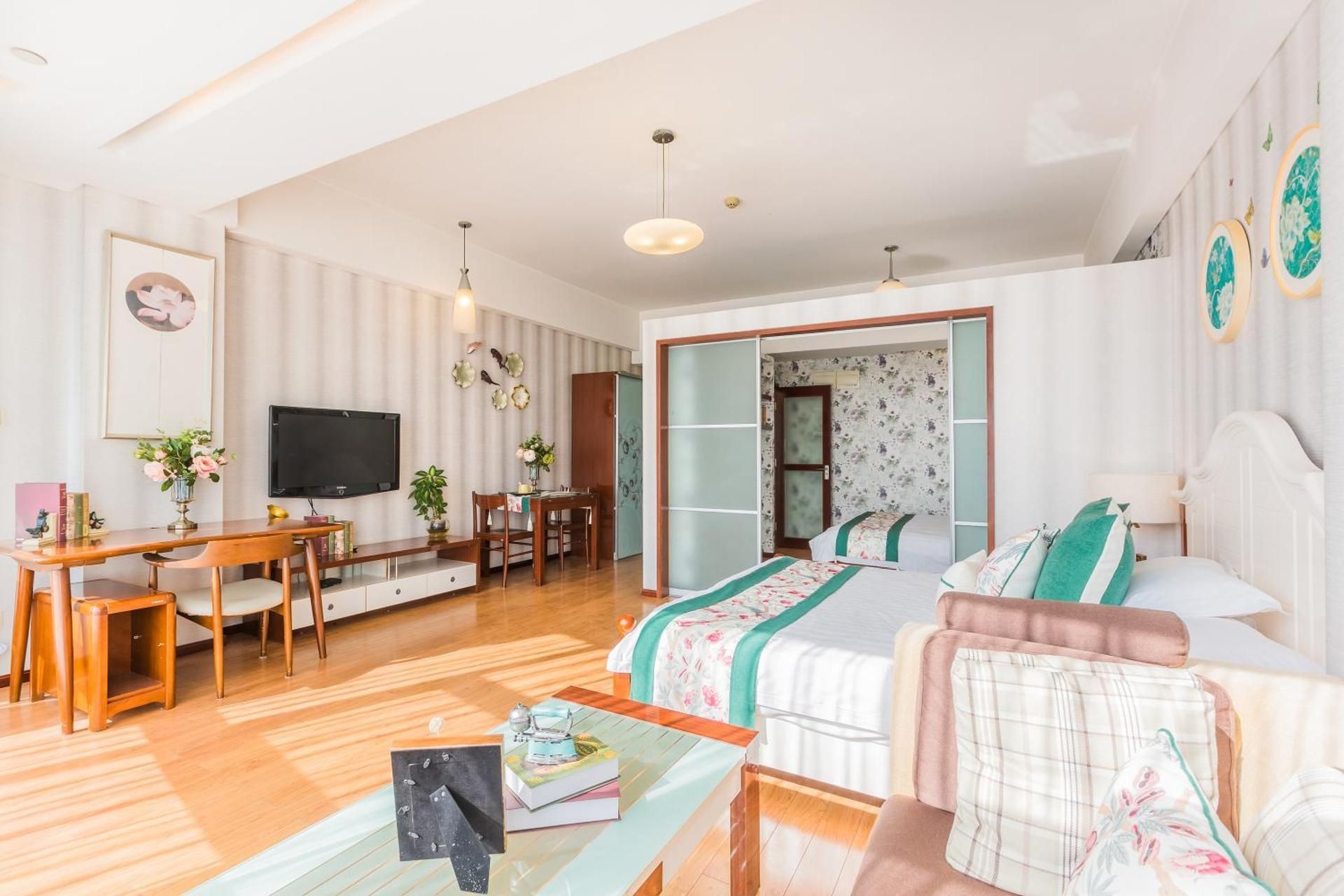 Family Suite (3 Adults)