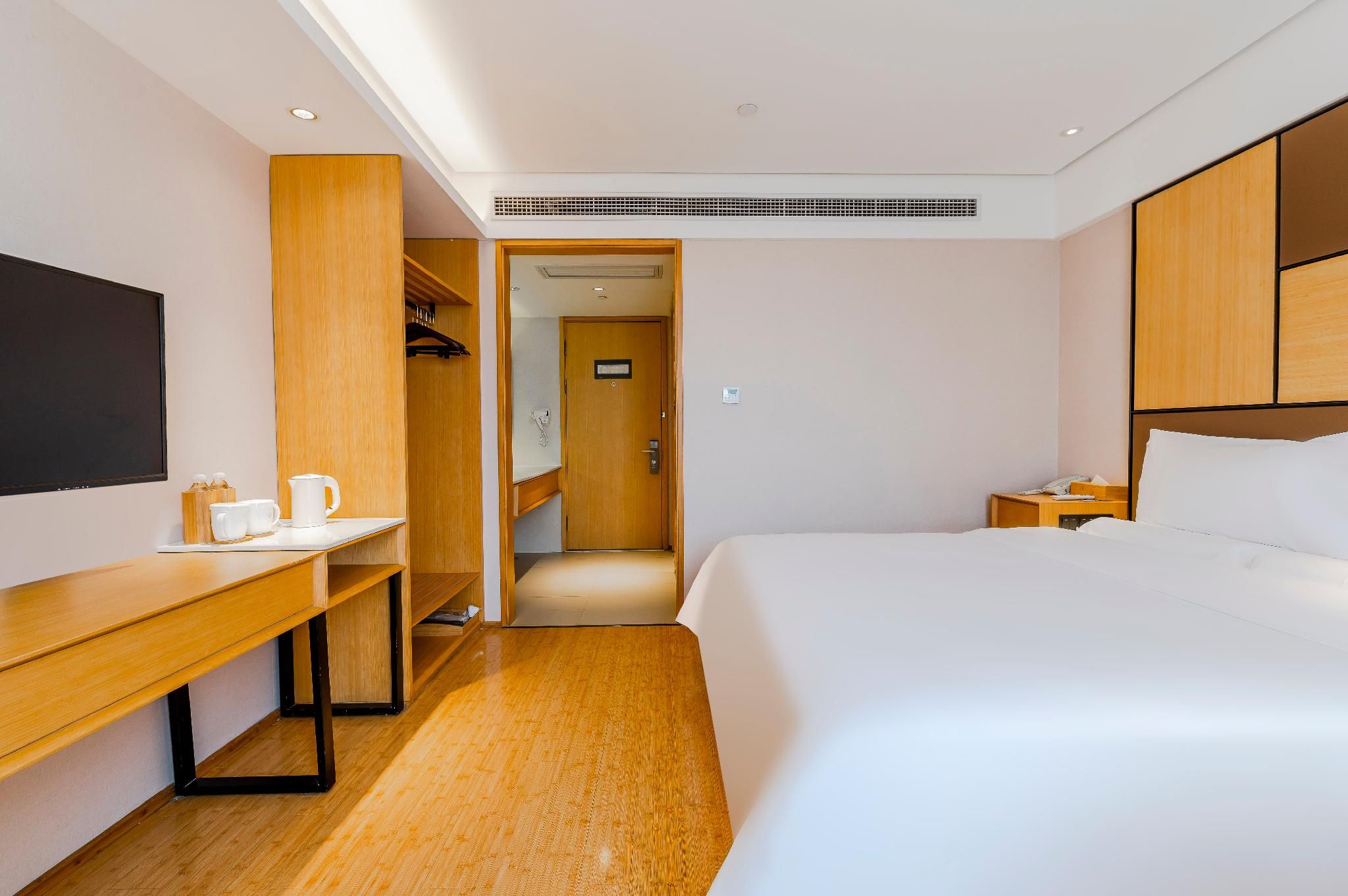 Business Queen Bed Room