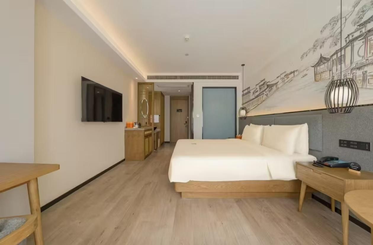 Grand King Room