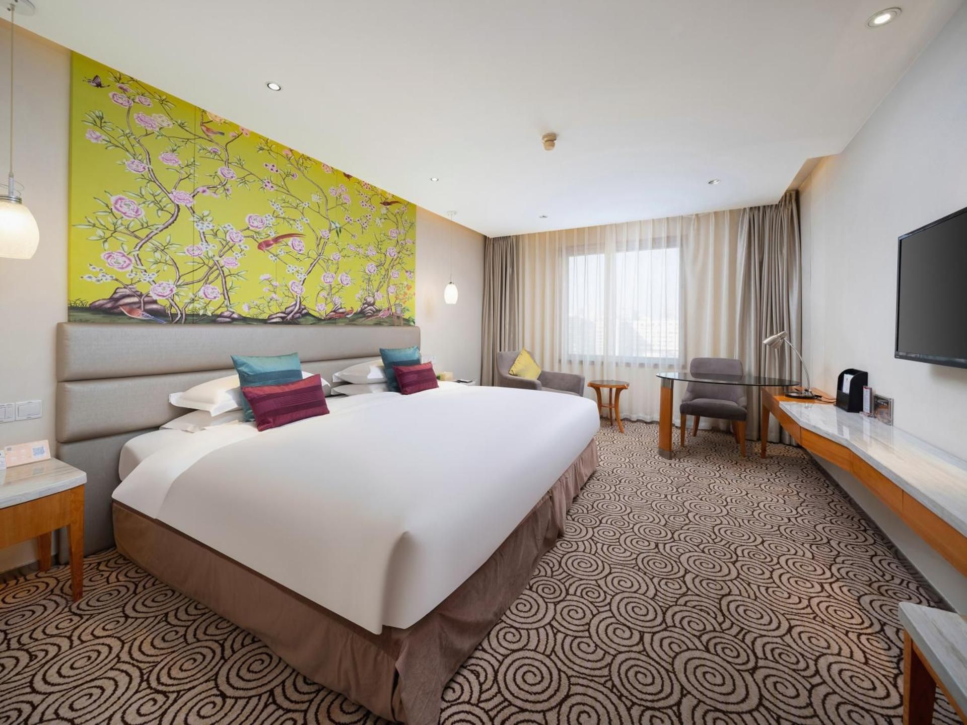 Elegant King Room(9th - 12th Floor)