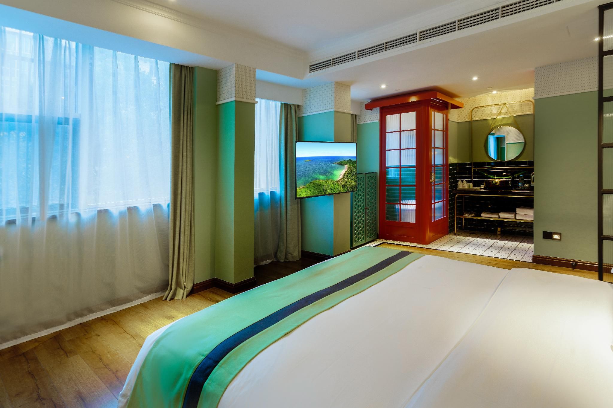 Business big bed room