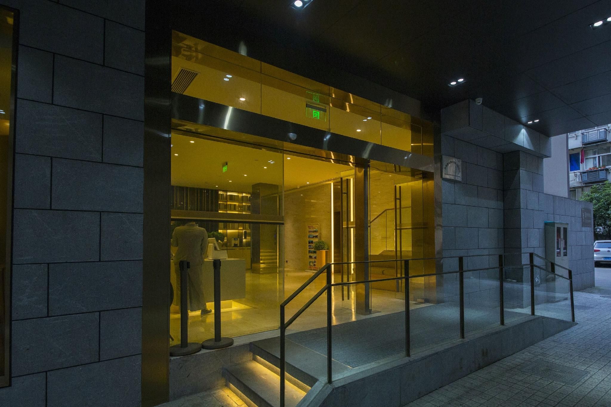 406d9f644f06b9ebf6d1b6d9f8442ee1