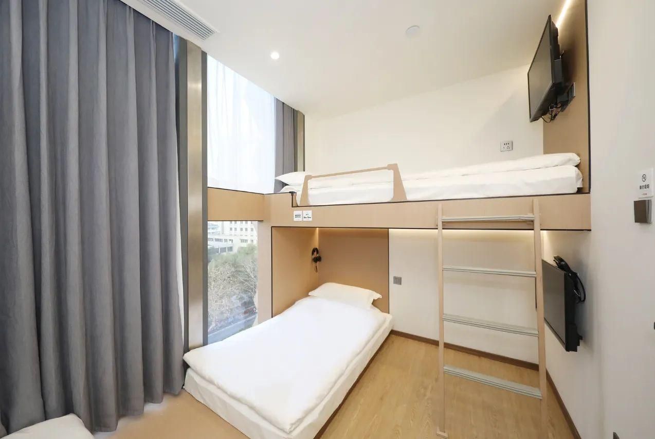 Family Room - Shared Bathroom, No Window