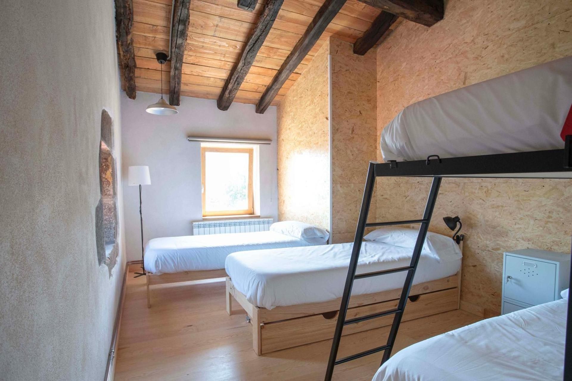 Double or Twin Room with Mountain View