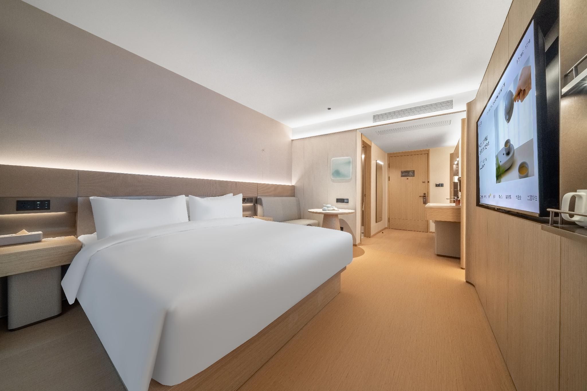 Ji Hotel Hangzhou Wulin Square Shentang Bridge Executive, Larger Guest room, 1 Queen