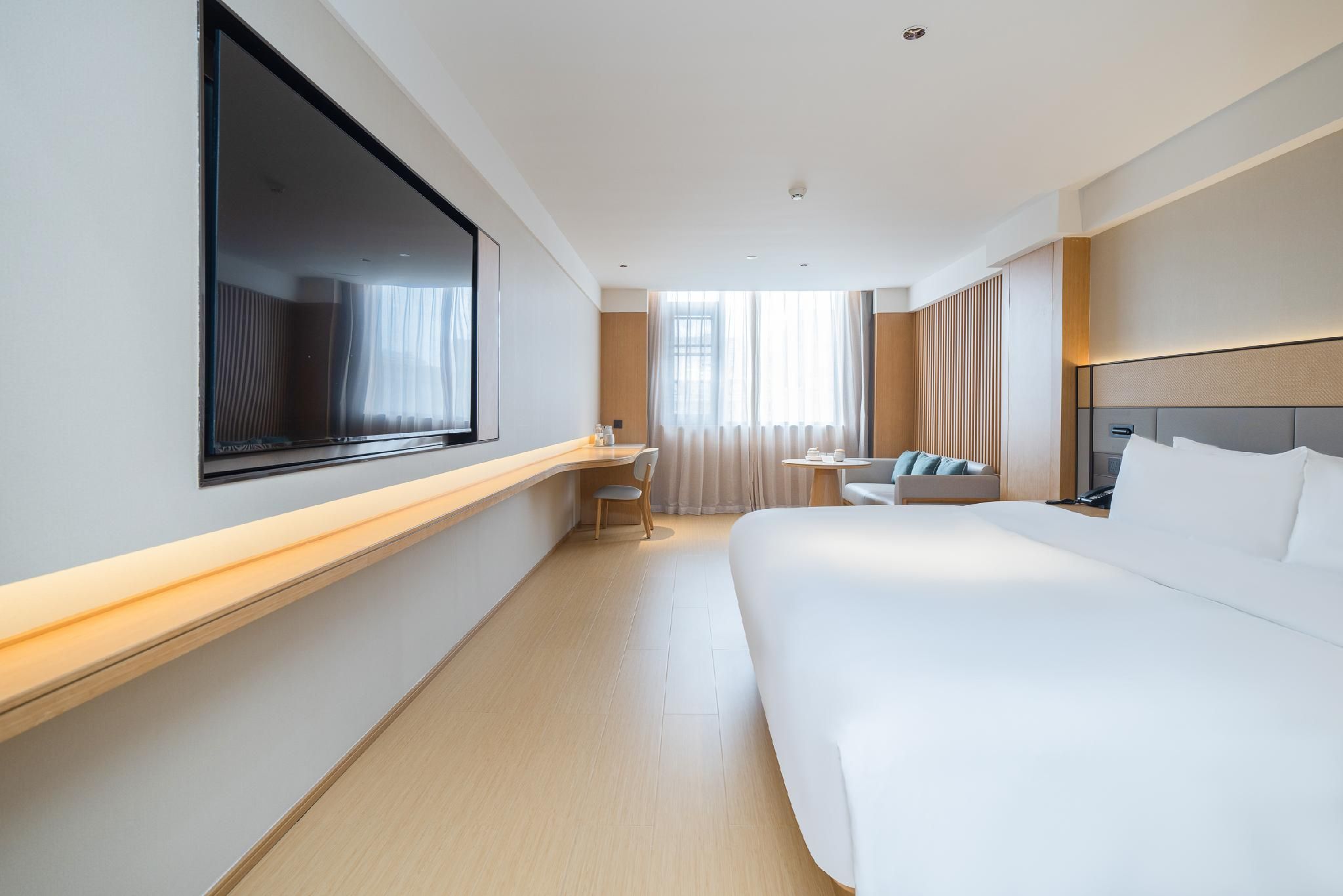 Business Queen Bed Room