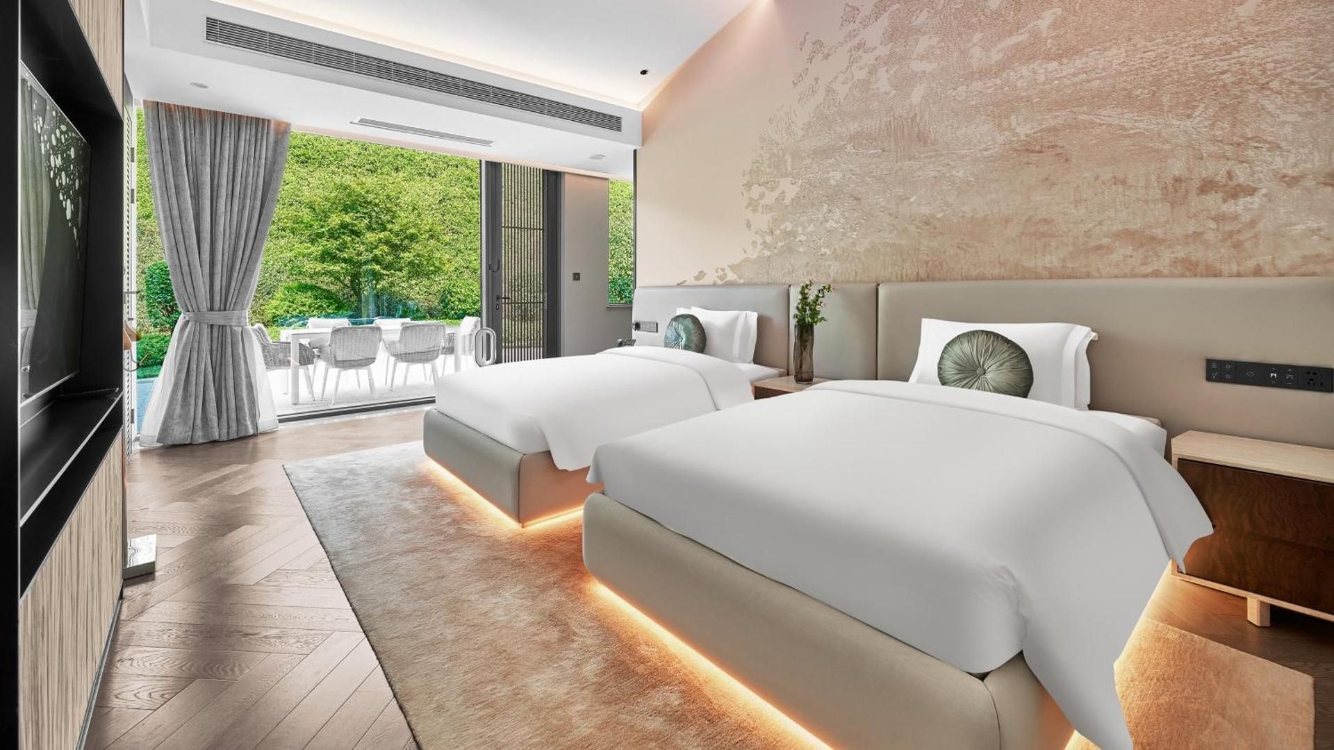 Two-Bedroom Villa with Balcony